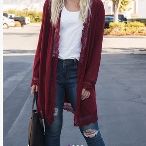 {Amaryllis} 3x Burgundy Crochet Cardigan